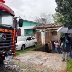 Homem de muletas é preso após furtar duas lojas em menos de 10 minutos no RS, diz polícia